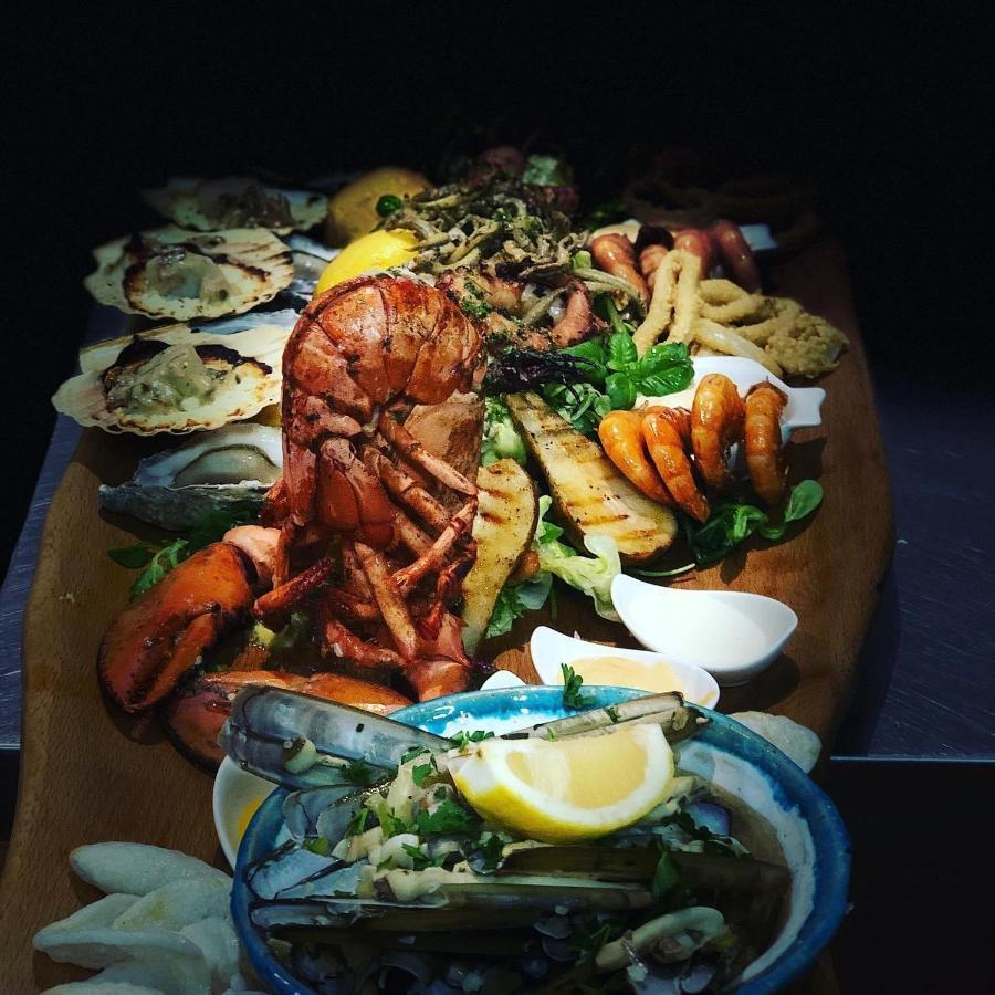 Restauracja I Noclegi Izba Rybacka W Krainie Wygaslych Wulkanow Podgorki Exteriér fotografie
